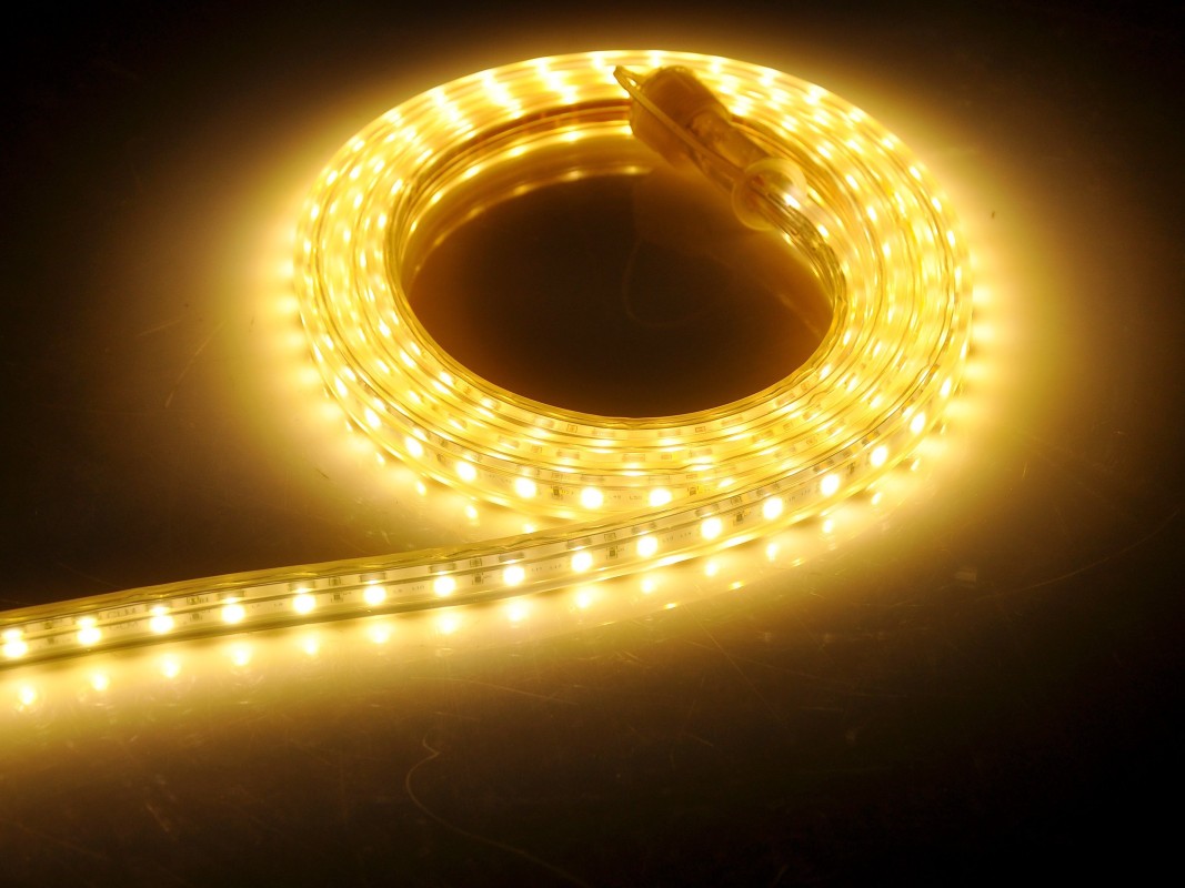 Kreative LED-Beleuchtungsbänder: Schaffung einer einzigartigen Innenraumatmosphäre-Beleuchtung Case Sharing